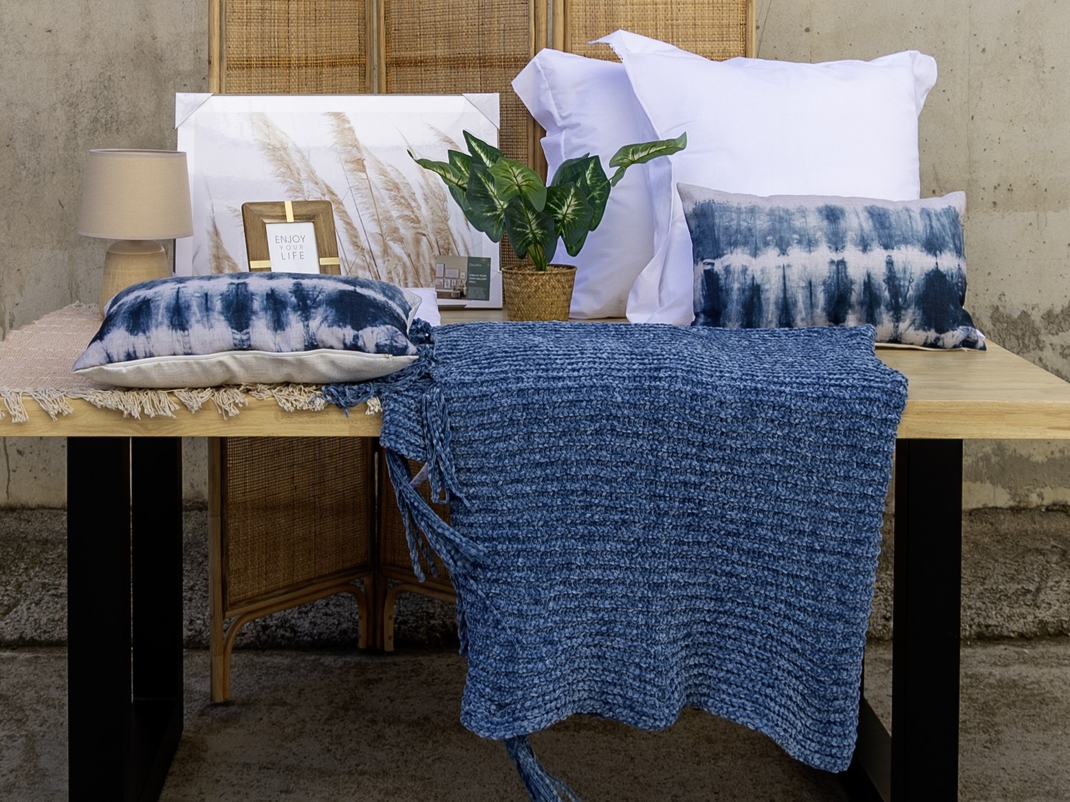 Cama doble + Decoración (34 piezas) - Image 3